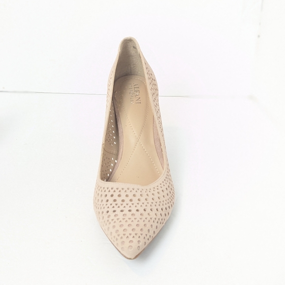 NWOT Alfani suede heels - Picture 3 of 16